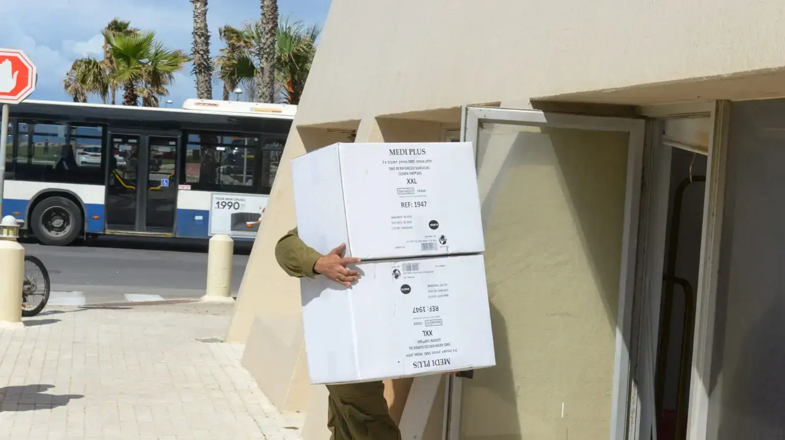 פיקוד העורף נערך במלון דן פנורמה בתל אביב, לקראת קליטת חולי הקורונה 17 במרץ 2020 
