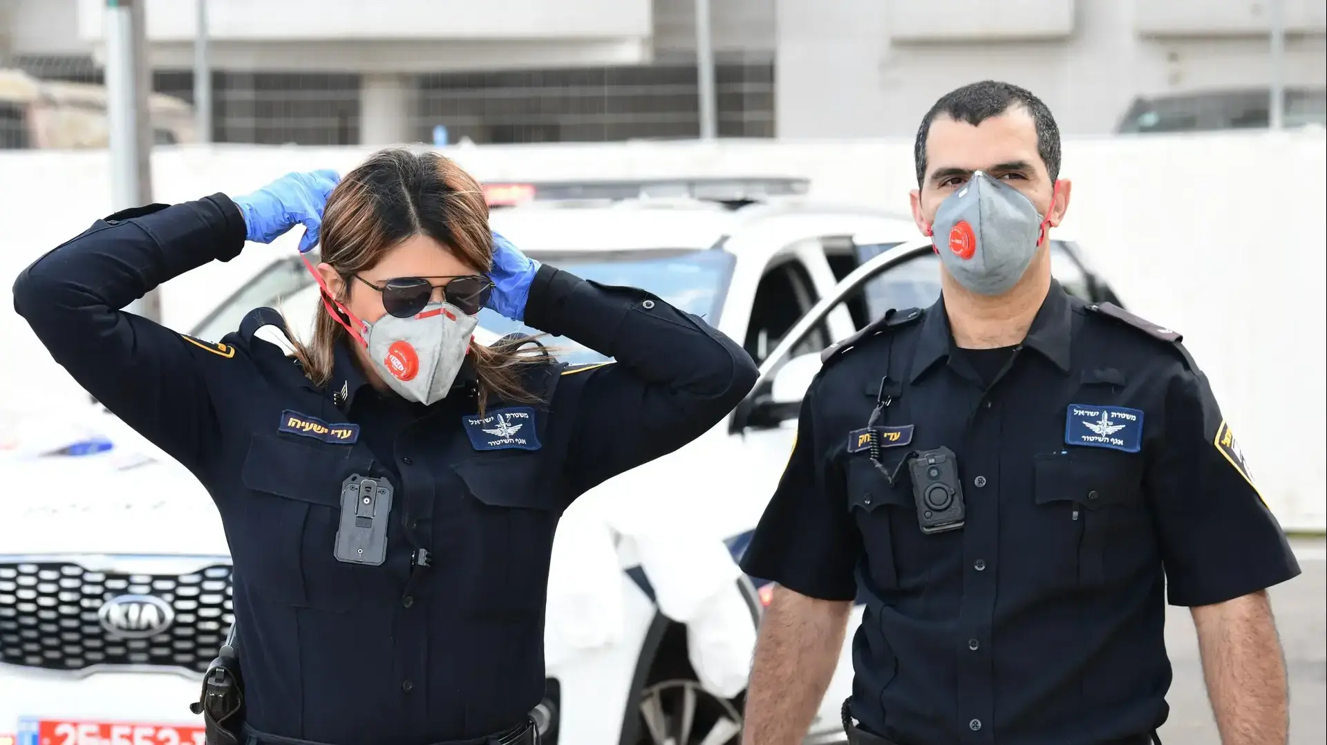 משטרת השכונות מתוכננים לפעילות מבצעית כאשר הם ממוגנים מנגיף הקורונה 17 במרץ 2020 משטרת השכונות מתוכננים לפעילות מבצעית כאשר הם ממוגנים מנגיף הקורונה 17 במרץ 2020