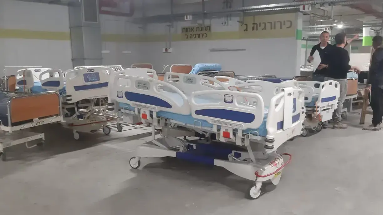המרכז הרפואי שיבא מקים מתחם ייעודי לטיפול נמרץ ומוגבר בחולים מונשמים, 17 במרץ 2020 המרכז הרפואי שיבא מקים מתחם ייעודי לטיפול נמרץ ומוגבר בחולים מונשמים, 17 במרץ 2020