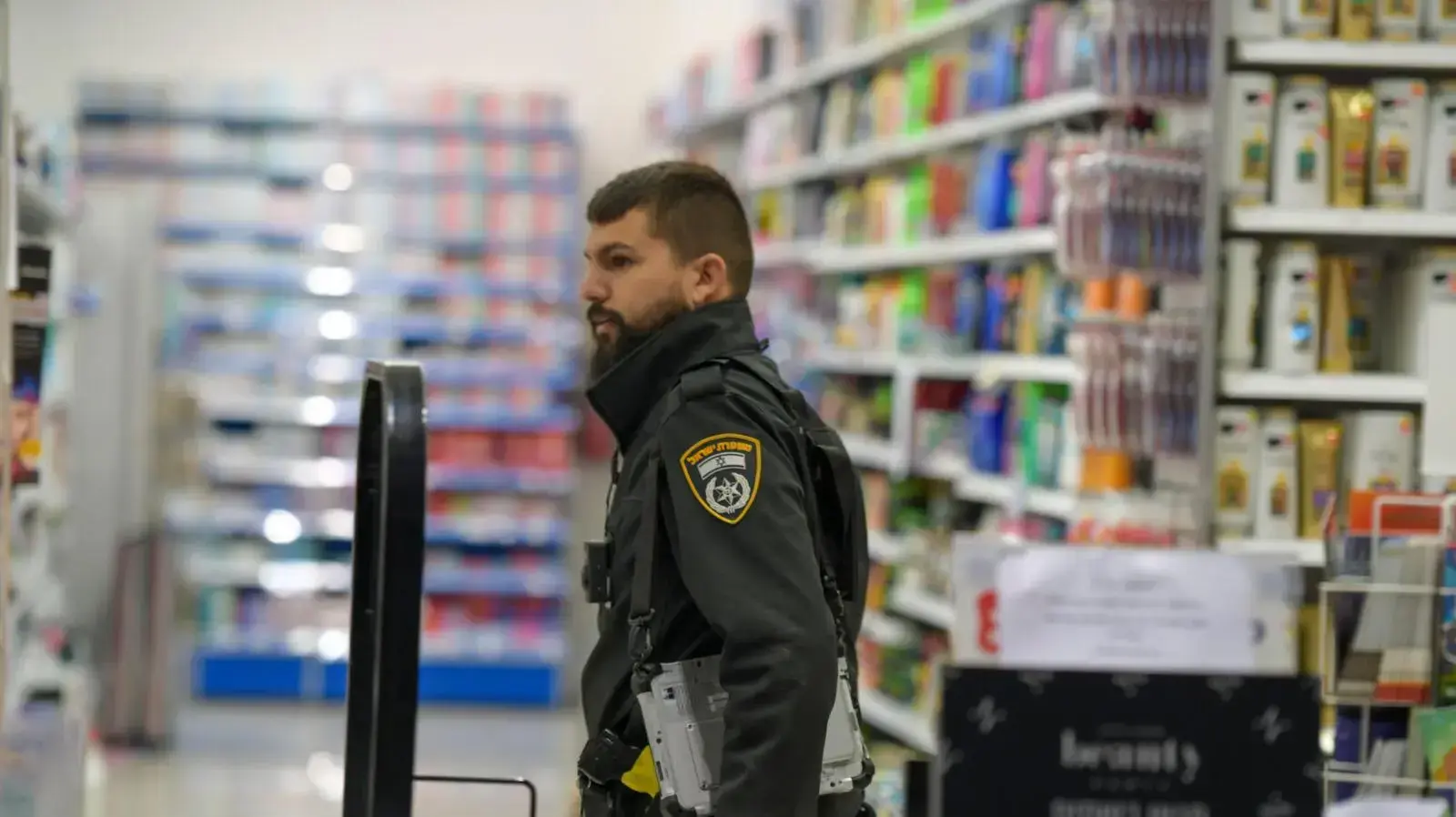 משטרת ישראל מסייעת למשרד הבריאות במאמצי אכיפת תקנות החירום של הקורונה משטרת ישראל מסייעת למשרד הבריאות במאמצי אכיפת תקנות החירום של הקורונה