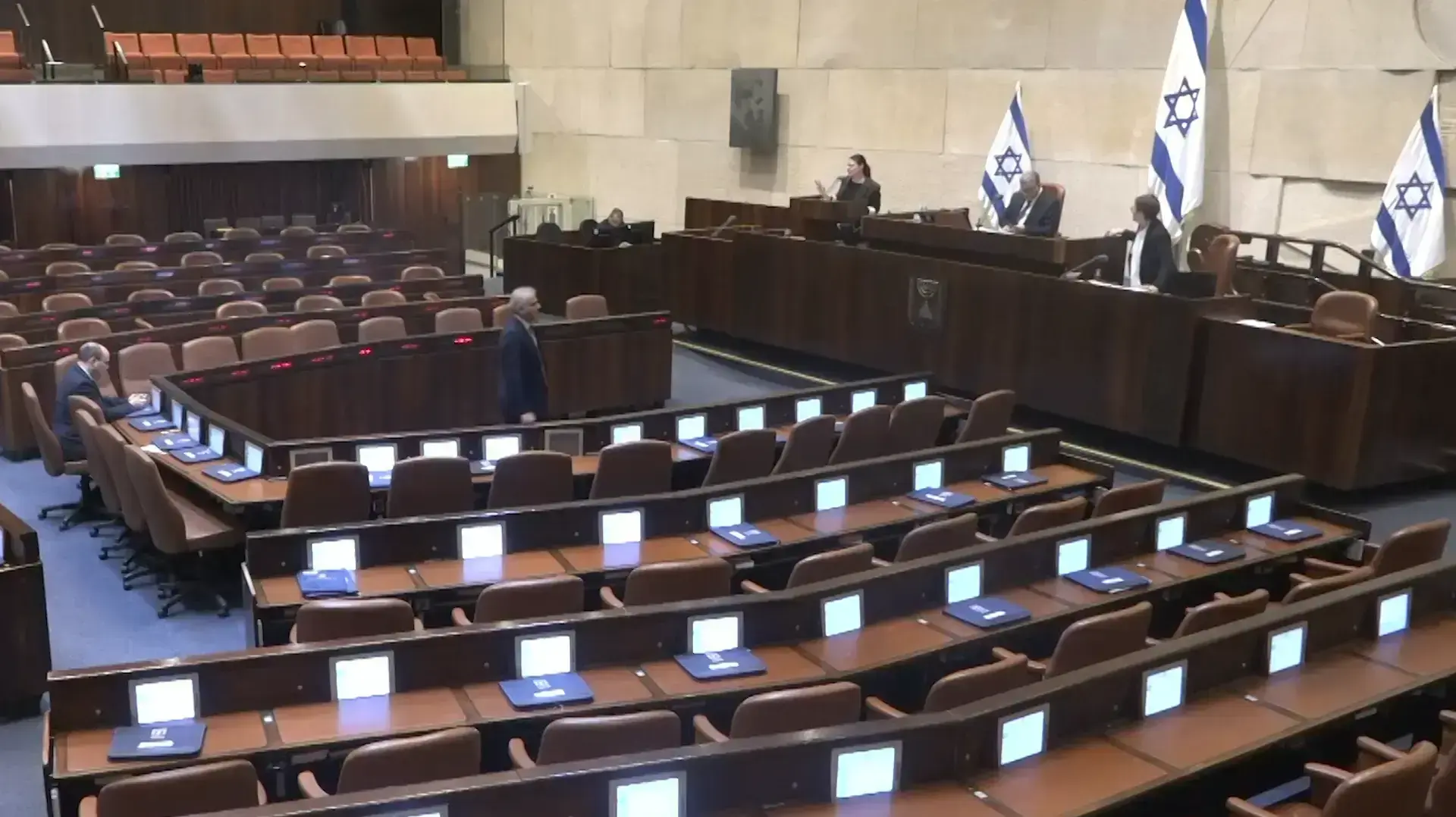 בדרך לאחדות ופירוק כחול לבן: המליאה מצביעה על מינוי גנץ ליו"ר הכנסת
גנץ: קורא לכל שותפיי לפעול לאחדות, אלא לא ימים רגילים
עמיר פרץ: פגיעה בביהמ"ש היא פגיעה בדמוקרטיה הישראלית
ח"כ מיכאלי: גנץ ואשכנזי, הפקרתם את ישראל בתקופה קשה בדרך לאחדות ופירוק כחול לבן: המליאה מצביעה על מינוי גנץ ליו"ר הכנסת
גנץ: קורא לכל שותפיי לפעול לאחדות, אלא לא ימים רגילים
עמיר פרץ: פגיעה בביהמ"ש היא פגיעה בדמוקרטיה הישראלית
ח"כ מיכאלי: גנץ ואשכנזי, הפקרתם את ישראל בתקופה קשה