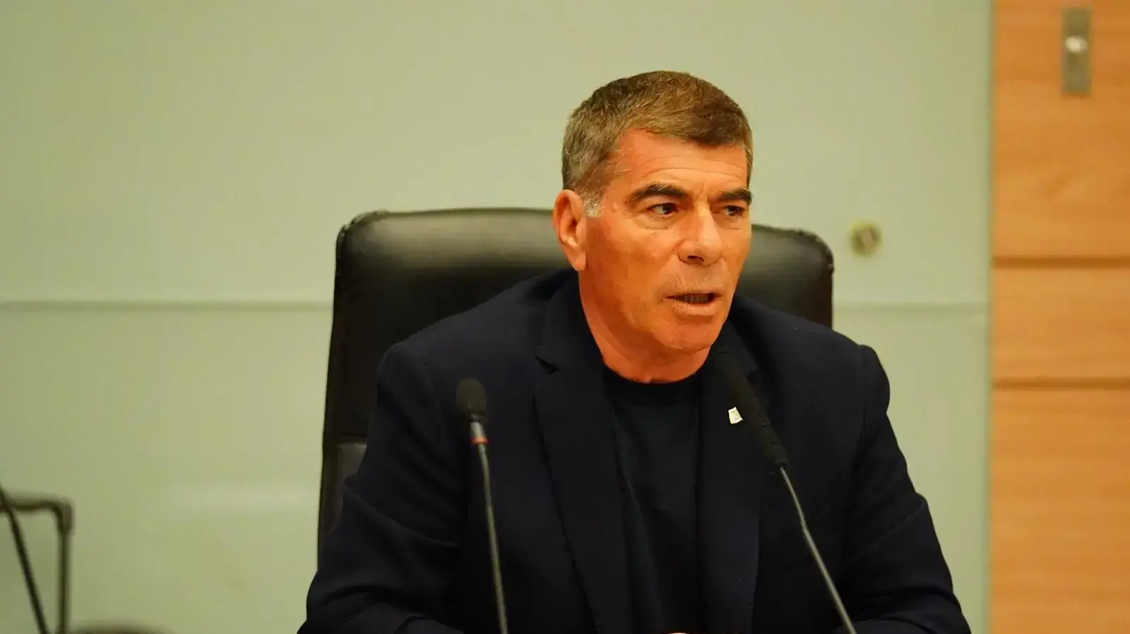 ועדת הכנסת הזמנית לענייני השב"כ אישרה את החלטת הממשלה להסמיך את שב"כ לסייע במאמץ לצמצום התפשטות הקורונה- למשך חודש ימים ועדת הכנסת הזמנית לענייני השב"כ אישרה את החלטת הממשלה להסמיך את שב"כ לסייע במאמץ לצמצום התפשטות הקורונה- למשך חודש ימים
