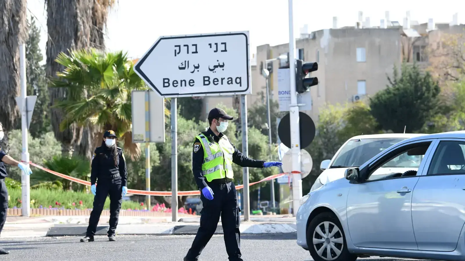 בני ברק תחת סגר בשל התפשטות תחלואת הקורונה בעיר 3 באפריל 2020 בני ברק תחת סגר בשל התפשטות תחלואת הקורונה בעיר 3 באפריל 2020
