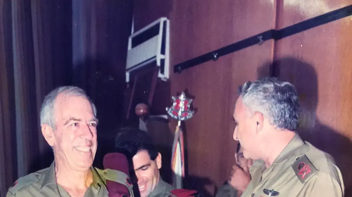 דני דגן - עם הרמטכל ליפקין-שחק דני דגן - עם הרמטכל ליפקין-שחק