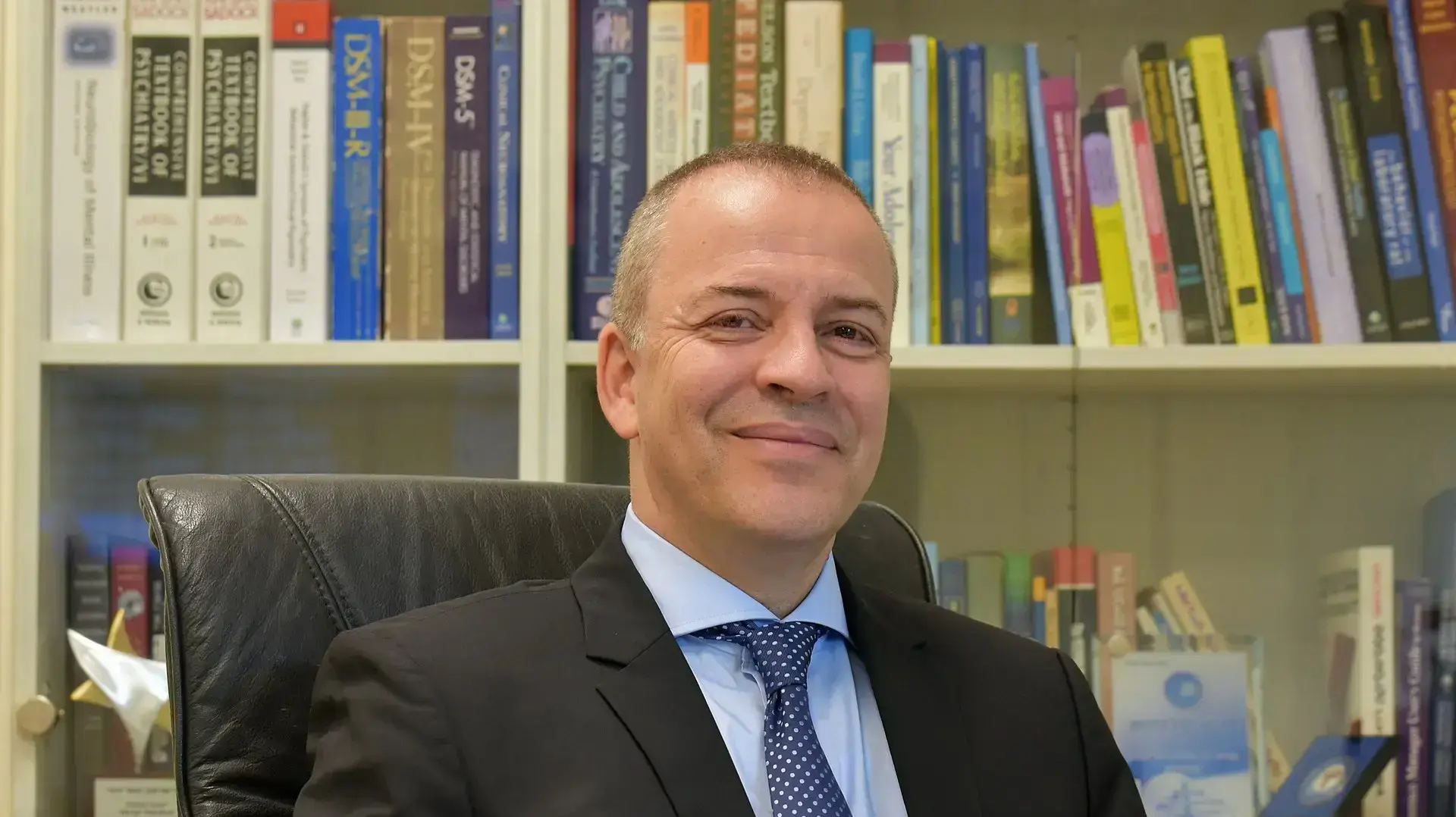 יו"ר המועצה למניעת אובדנות ומנכ"ל גהה, פרופ' גיל זלצמן
יו"ר המועצה למניעת אובדנות ומנכ"ל גהה, פרופ' גיל זלצמן