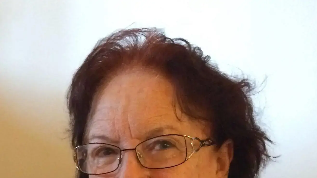 ליאה שוורץ, בת 85 מתה לאחר שנדבקה בנגיף הקורונה והועברה בשבוע שעבר למרכז הגריאטרי ביפו. ליאה שוורץ, בת 85 מתה לאחר שנדבקה בנגיף הקורונה והועברה בשבוע שעבר למרכז הגריאטרי ביפו.