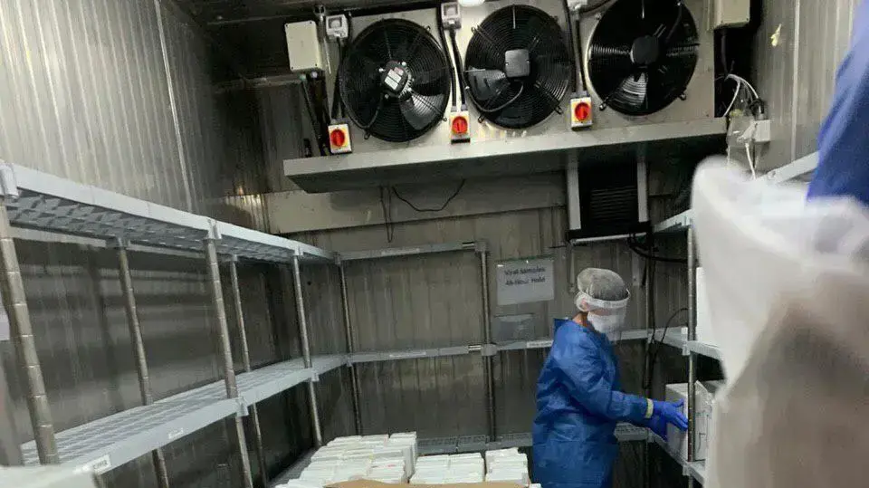 משרד הבריאות חתם על הסכם עם מכון ויצמן על שימוש במעבדה במכון לטובת בדיקות קורונה. משרד הבריאות חתם על הסכם עם מכון ויצמן על שימוש במעבדה במכון לטובת בדיקות קורונה.