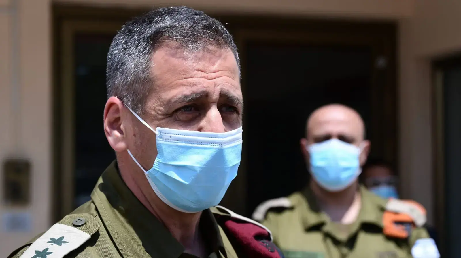 הרמטכל אביב כוכבי מסייר בבני ברק עם ראש העיר הרב אברהם רובינשטיין, 14 באפריל 2020 הרמטכל אביב כוכבי מסייר בבני ברק עם ראש העיר הרב אברהם רובינשטיין, 14 באפריל 2020
