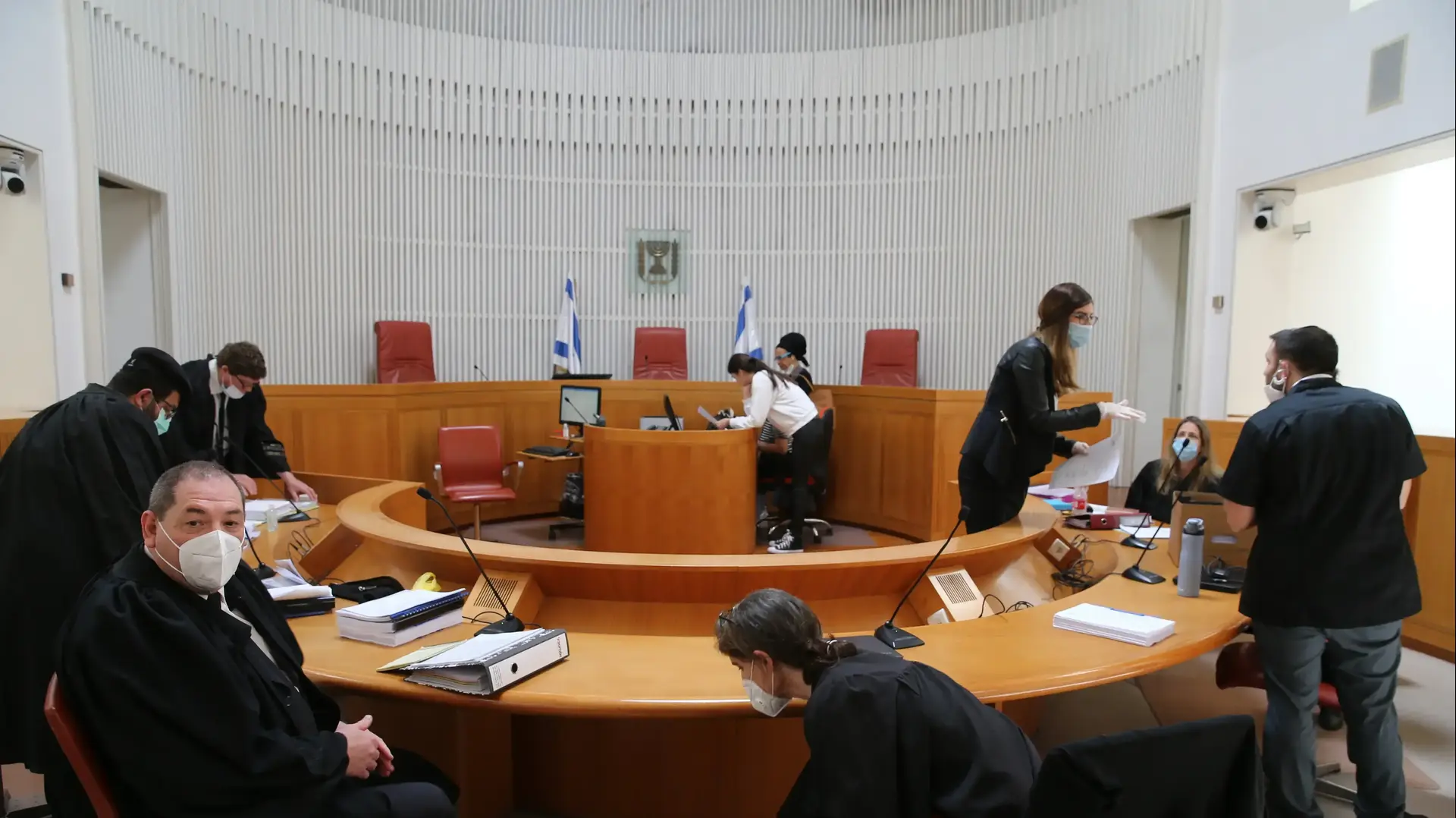 דיון בעתירות שעניינן איכוני טלפונים ניידים בעת משבר, בית המשפט העליון, 16 באפריל 2020 דיון בעתירות שעניינן איכוני טלפונים ניידים בעת משבר, בית המשפט העליון, 16 באפריל 2020