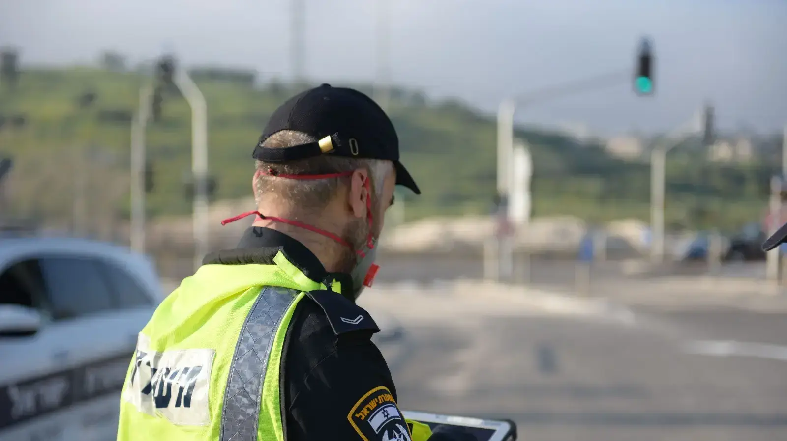 עשרות שוטרים פועלים לאכיפת הסגר בדיר אל-אסד ובענה בשל התפשטות הקורונה. 18 באפריל 2020 עשרות שוטרים פועלים לאכיפת הסגר בדיר אל-אסד ובענה בשל התפשטות הקורונה. 18 באפריל 2020