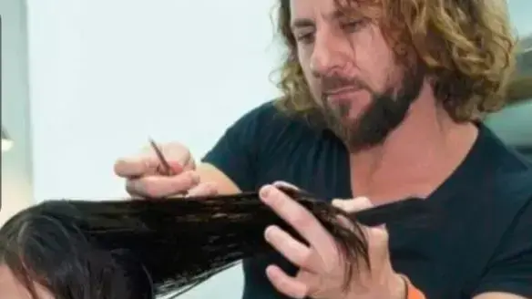 שארלי סוויסה, בעל מספרה בגבעתיים שארלי סוויסה, בעל מספרה בגבעתיים