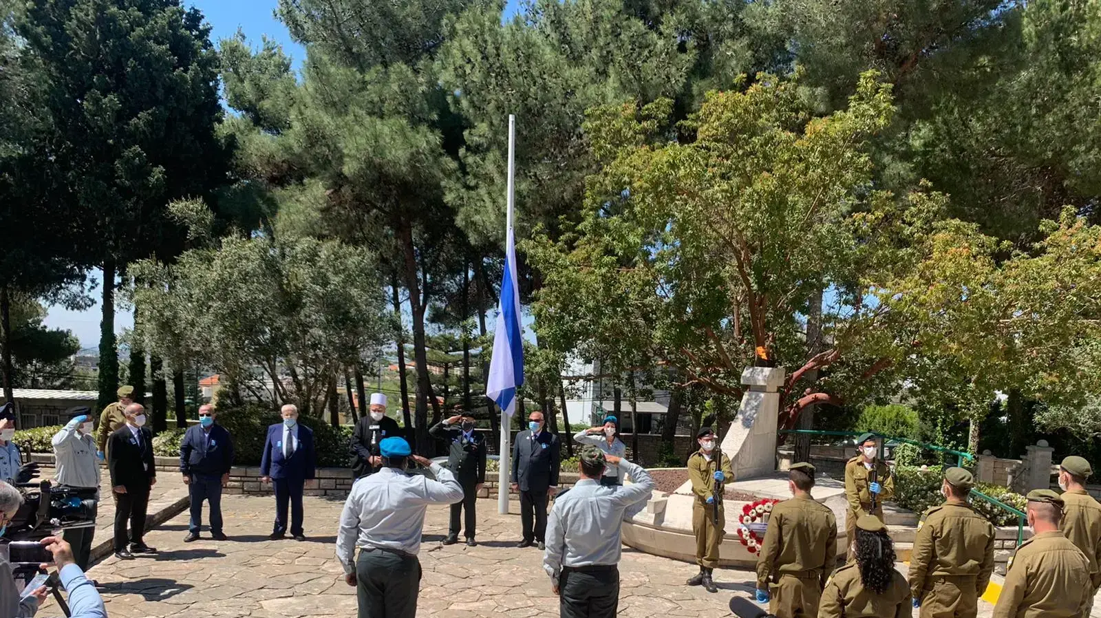 בית העלמין הצבאי בעוספיא, 28 באפריל 2020 בית העלמין הצבאי בעוספיא, 28 באפריל 2020
