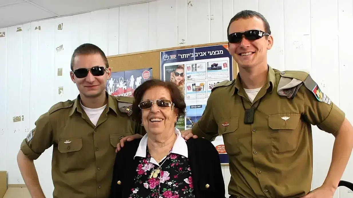 חניתא אטיאס קידר חניתא אטיאס קידר
