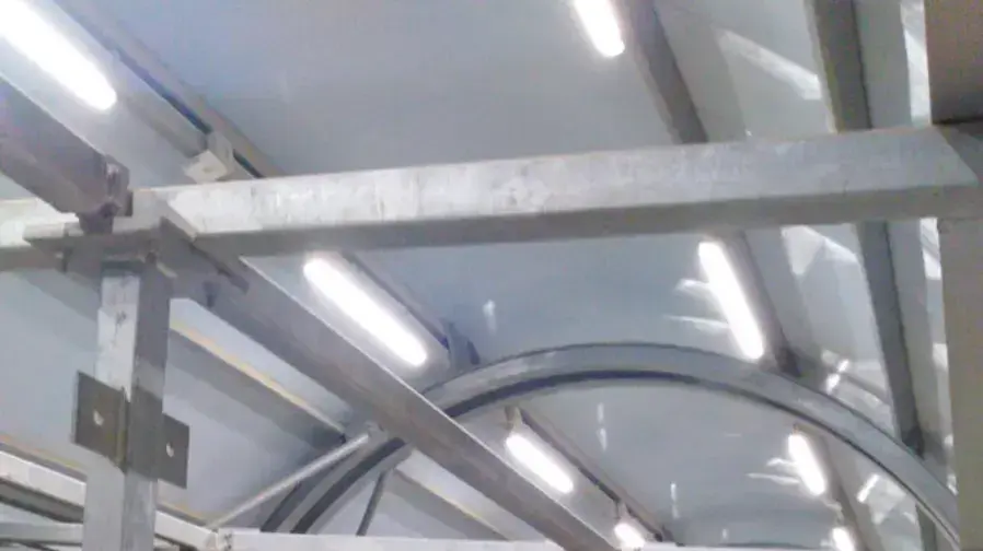 פלסטינים בדרכם לעבודה בישראל, 3 במאי 2020 פלסטינים בדרכם לעבודה בישראל, 3 במאי 2020