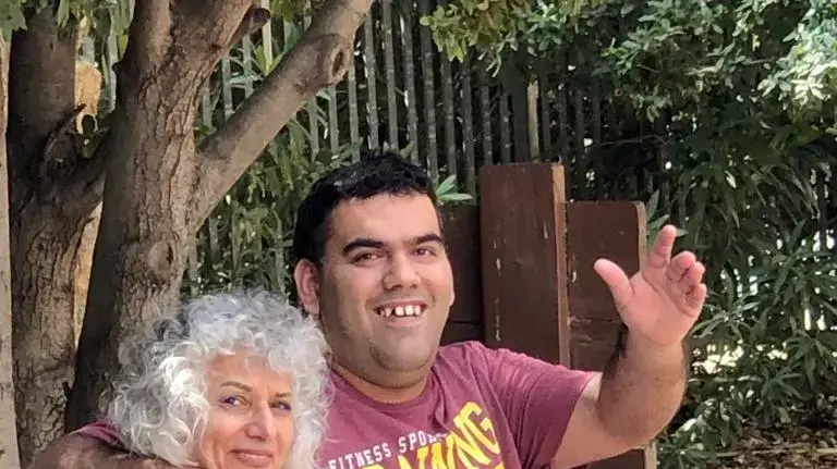 פאני ודן חלו