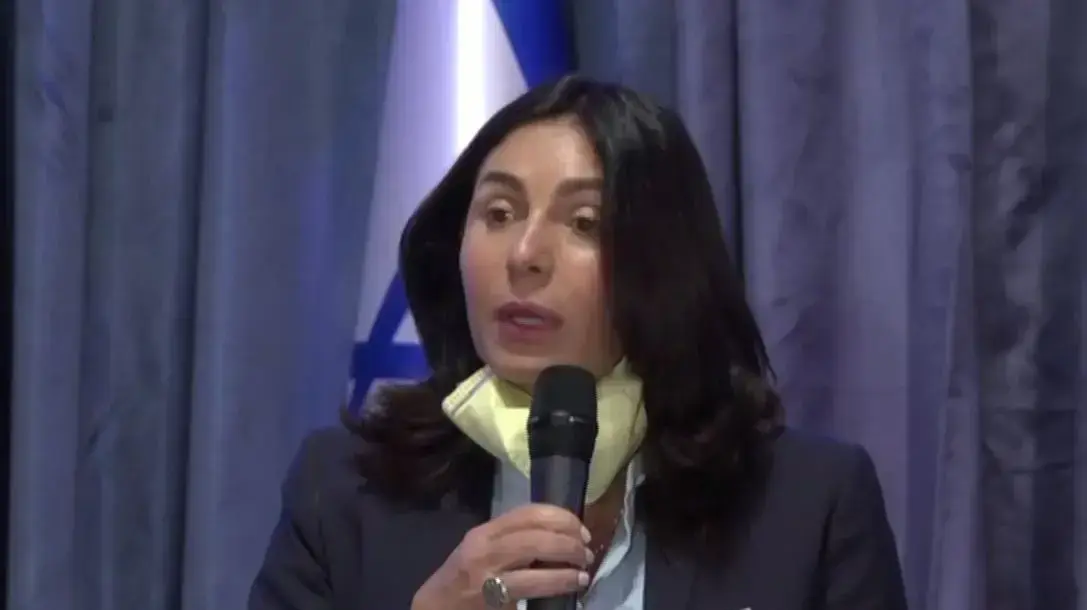 שרת התרבות והספורט, מירי רגב במהלך הצהרה לתקשורת בנושא נגיף הקורונה 4 במאי 2020 שרת התרבות והספורט, מירי רגב במהלך הצהרה לתקשורת בנושא נגיף הקורונה 4 במאי 2020