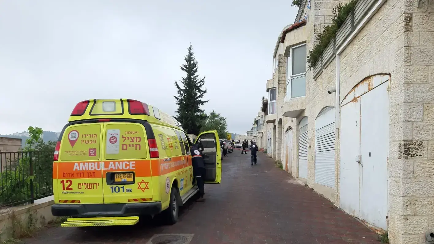 אשה נספתה בשריפה ברחוב היען בירושלים, 6 במאי 2020 אשה נספתה בשריפה ברחוב היען בירושלים, 6 במאי 2020