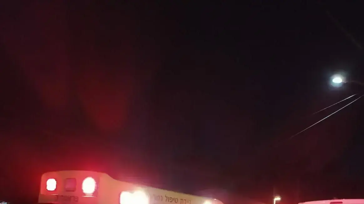 זירת הקטטה בתל אביב, בו נפצעו שלושה גברים ובן 30 נדקר למוות. 9 במאי 2020 זירת הקטטה בתל אביב, בו נפצעו שלושה גברים ובן 30 נדקר למוות. 9 במאי 2020