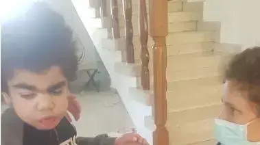 נתנאל יעקובי ילד חולה במחלת האנטר נתנאל יעקובי ילד חולה במחלת האנטר