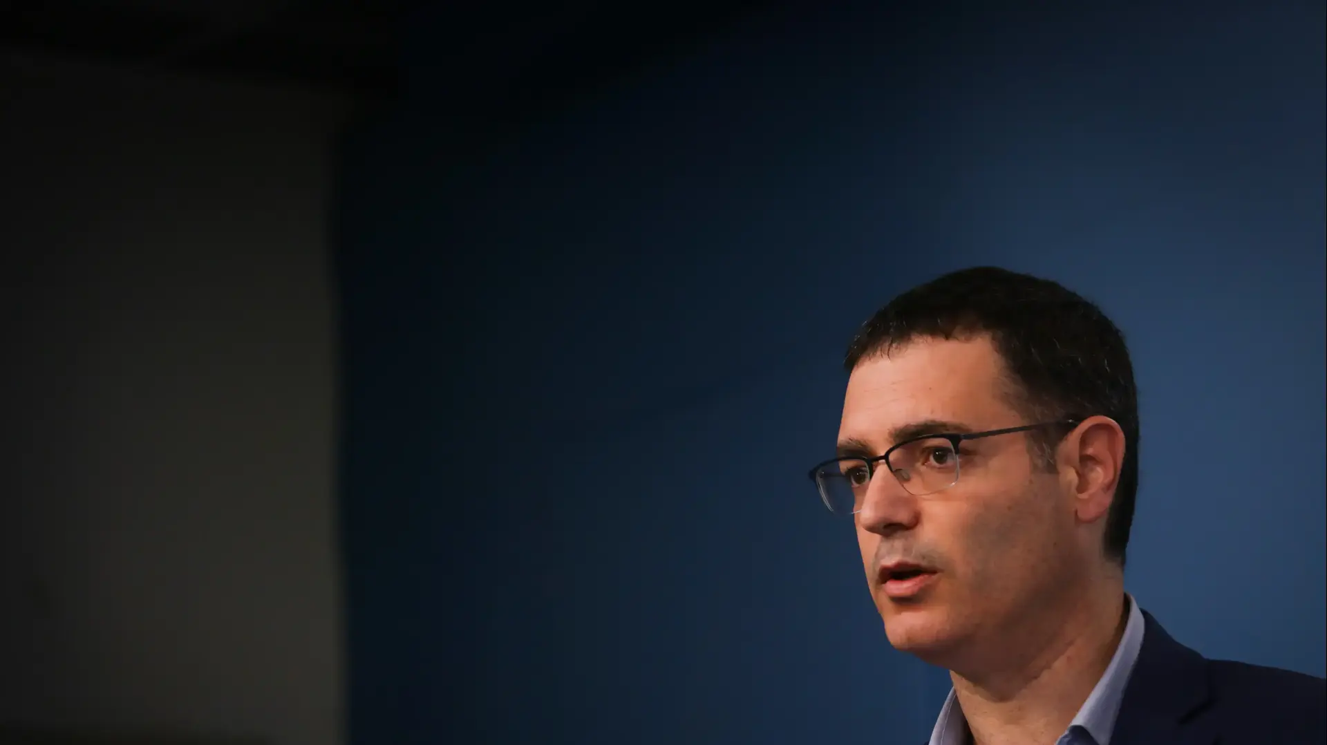 מנכ"ל משרד הביראות, משה בר סימן טוב במהלך מסע"ת בנושא נגיף הקורונה 8 במרץ 2020