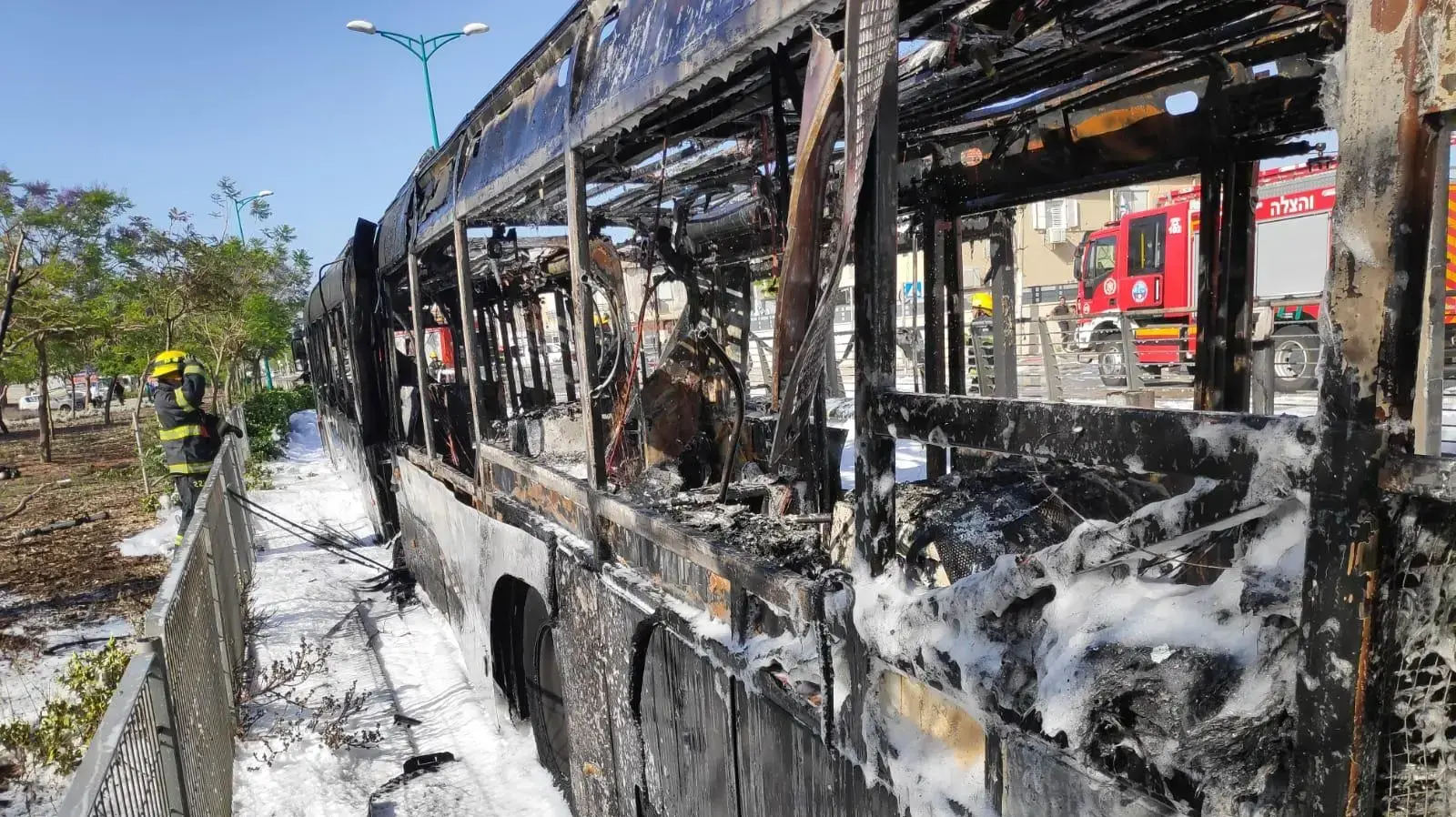 נזקי שריפת המטרונית בחיפה 12 במאי 2020 נזקי שריפת המטרונית בחיפה 12 במאי 2020