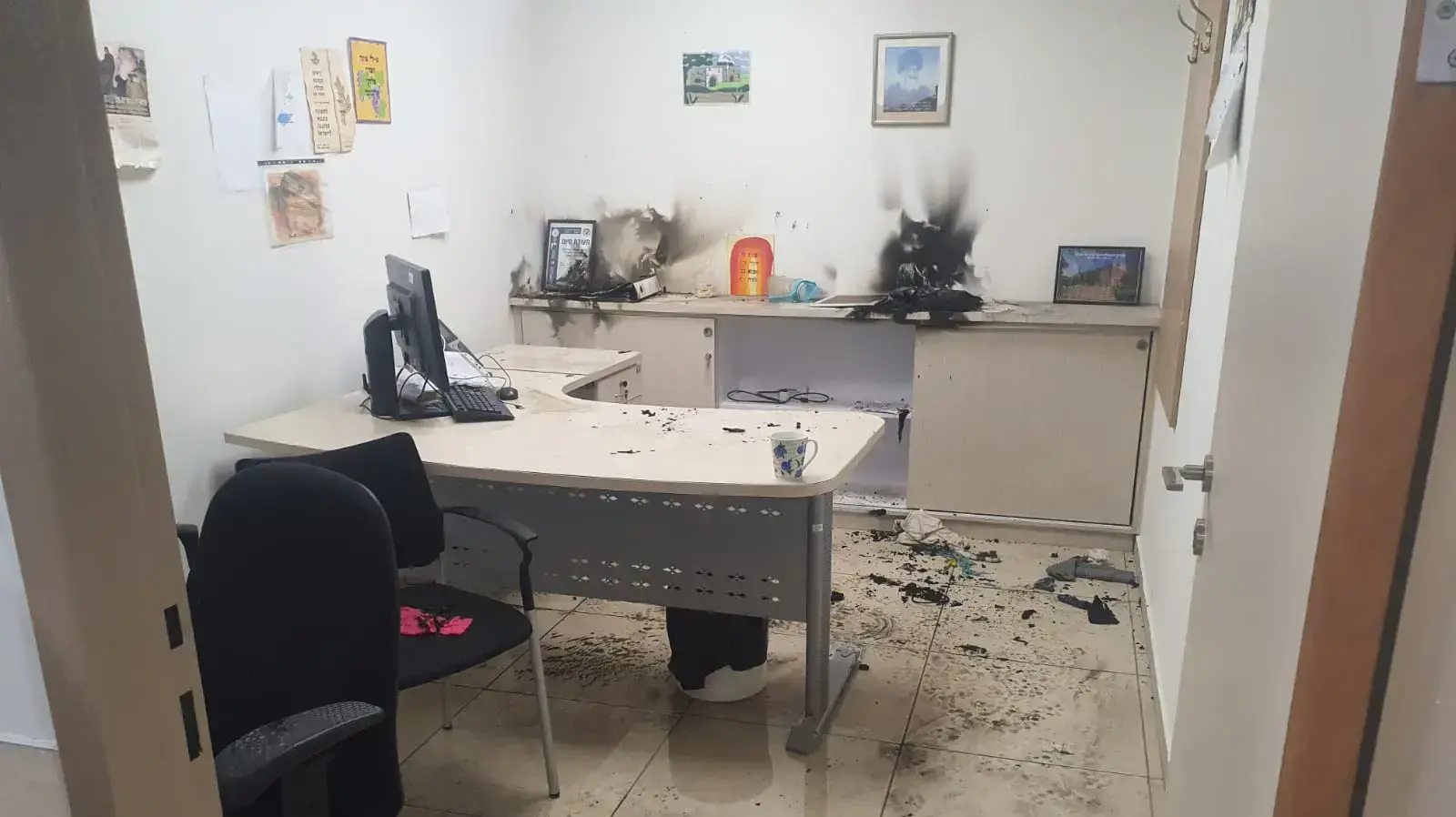 ניסיונות הצתה מכוונים בבתי הדין הרבניים בתל אביב ופתח תקוה, 17 במאי 2020 ניסיונות הצתה מכוונים בבתי הדין הרבניים בתל אביב ופתח תקוה, 17 במאי 2020