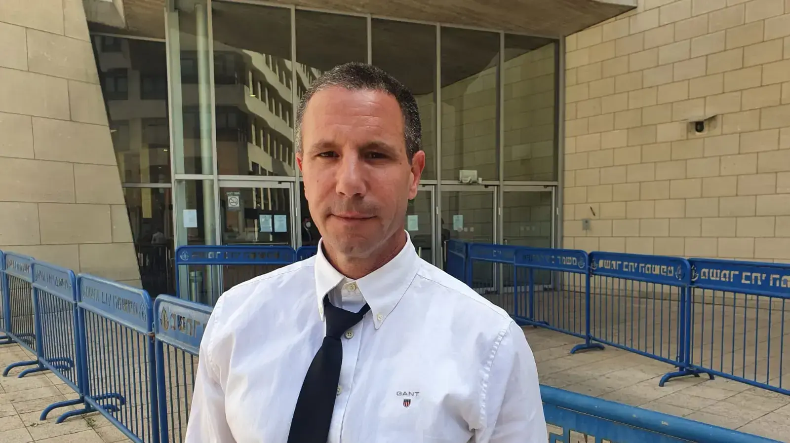 עורך הדין שלומי בלומנפלד המייצג את הנאשם שזוכה מאונס 17 במאי 2020 עורך הדין שלומי בלומנפלד המייצג את הנאשם שזוכה מאונס 17 במאי 2020