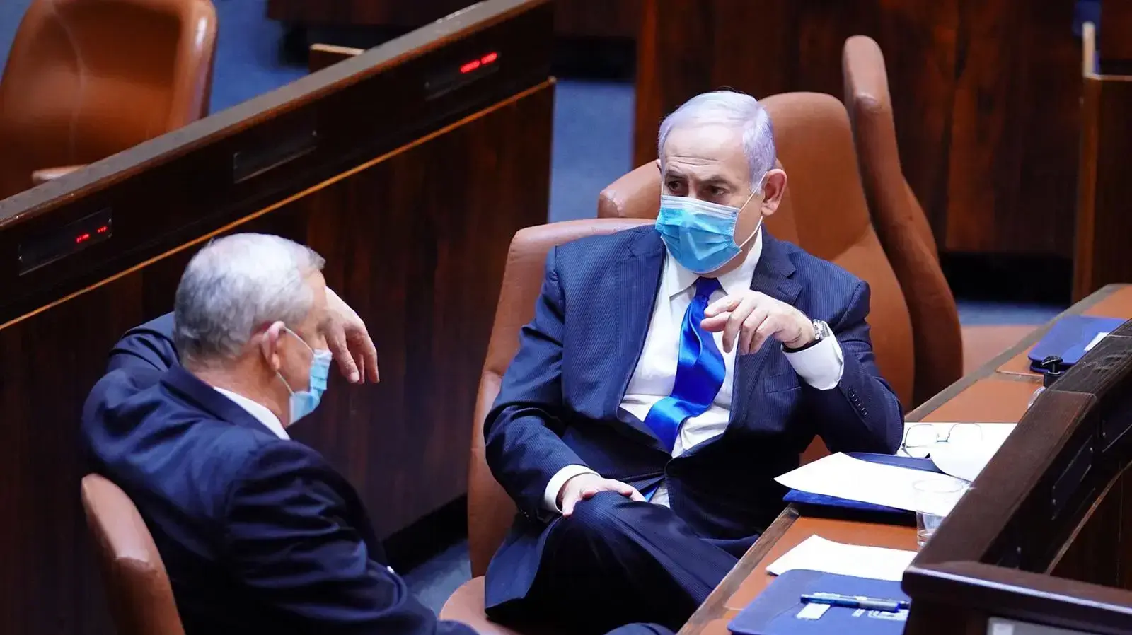 ראש הממשלה, בנימין נתניהו ויו"ר כחול לבן בני גנץ במהלך טקס השבעת הכנסת ה- 23 
17 במאי 2020