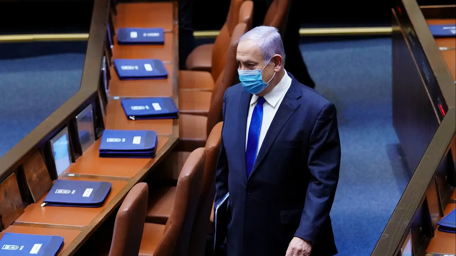 בני גנץ ובנימין נתניהו בהשבעת ממשלת ישראל ה-35, 17 במאי 2020 בני גנץ ובנימין נתניהו בהשבעת ממשלת ישראל ה-35, 17 במאי 2020