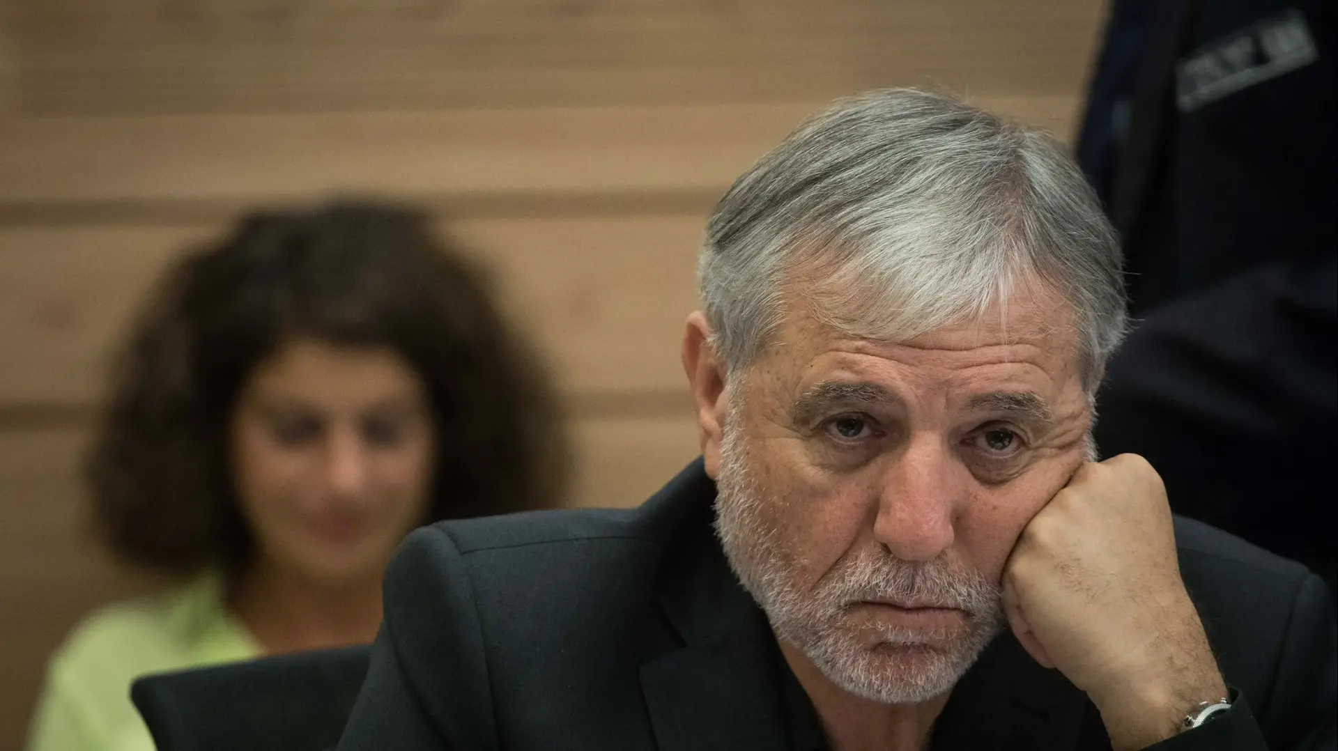 מאיר כהן במהלך כינוס ועדת העבודה והרווחה