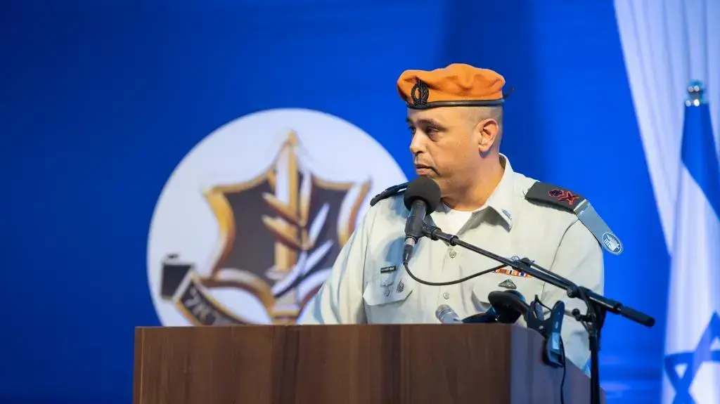 טקס חילופי אלופים בפיקוד העורף,אלוף אורי גורדין מחליף בתפקידו את אלוף תמיר ידעי, 19 במאי 2020 טקס חילופי אלופים בפיקוד העורף,אלוף אורי גורדין מחליף בתפקידו את אלוף תמיר ידעי, 19 במאי 2020