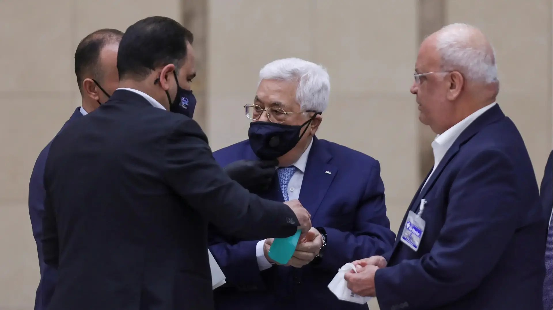 יו"ר הרשות הפלסטינית מחמוד עבאס בפגישת ההנהגה הפלסטינית, רמאללה 19 במאי 2020 יו"ר הרשות הפלסטינית מחמוד עבאס בפגישת ההנהגה הפלסטינית, רמאללה 19 במאי 2020