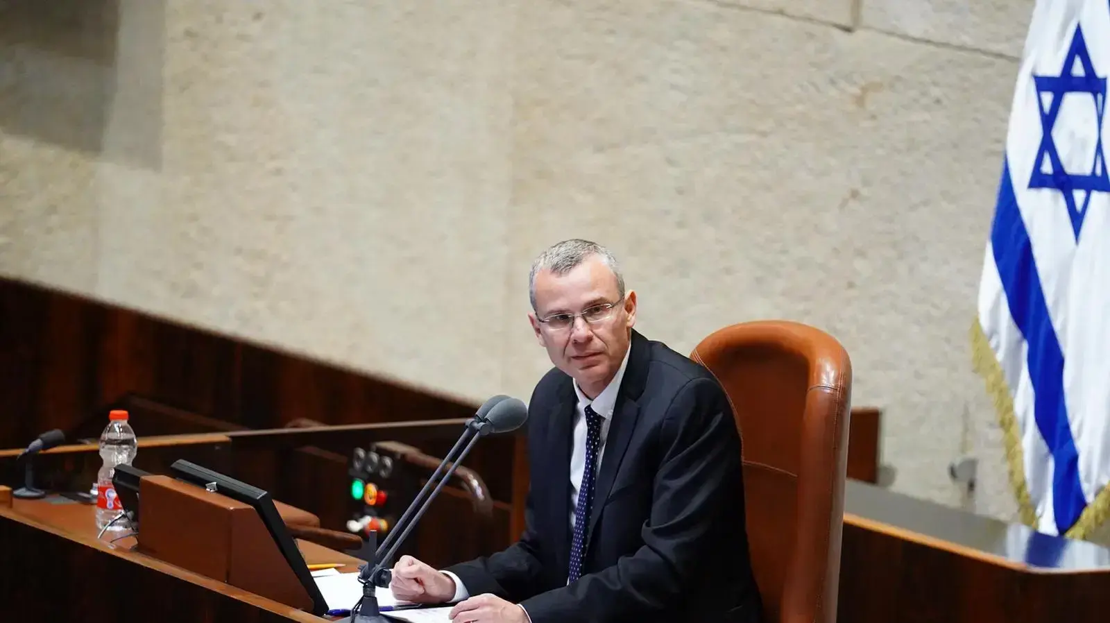 יו"ר הכנסת יריב לוין בדיון במליאה, 20 במאי 2020 יו"ר הכנסת יריב לוין בדיון במליאה, 20 במאי 2020