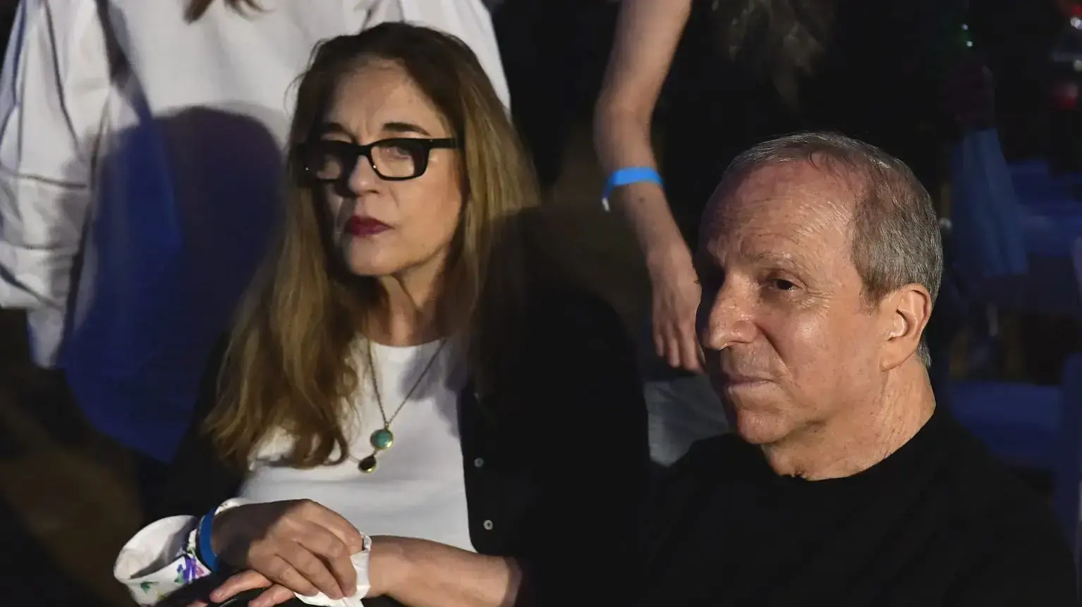 מופע "מאחורי הקלעים" למען עובדי תעשיית המוזיקה בגן צ'ארלס קלור, דני סנדרסון, ענת עצמון מופע "מאחורי הקלעים" למען עובדי תעשיית המוזיקה בגן צ'ארלס קלור, דני סנדרסון, ענת עצמון