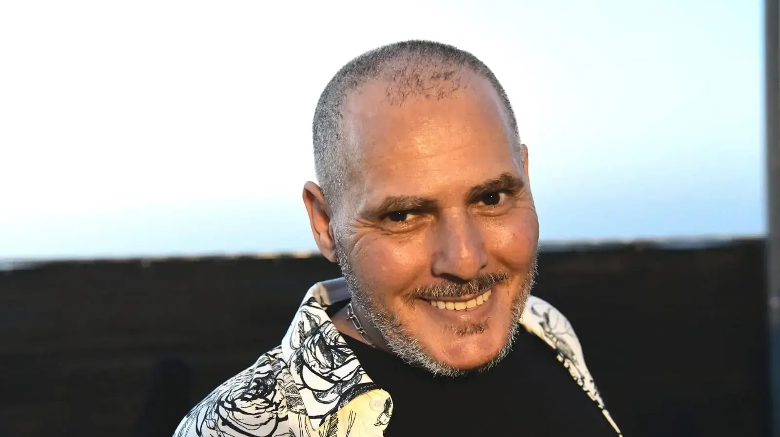 מופע "מאחורי הקלעים" למען עובדי תעשיית המוזיקה בגן צ'ארלס קלור, ישי לוי מופע "מאחורי הקלעים" למען עובדי תעשיית המוזיקה בגן צ'ארלס קלור, ישי לוי
