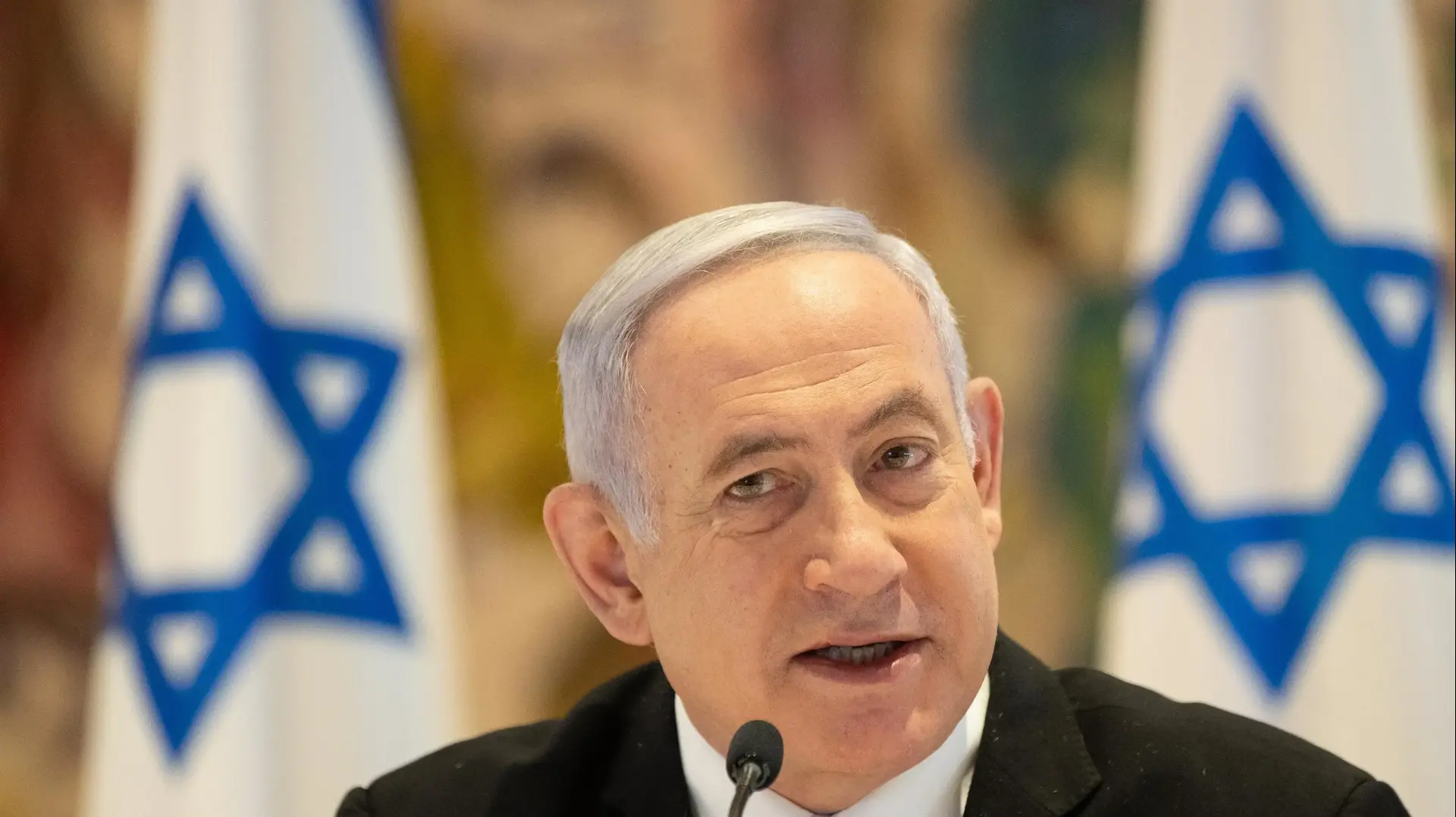 ראש הממשלה בנימין נתניהו בישיבת הממשלה הראשונה של הממשלה ה-35, 24 במאי 2020 ראש הממשלה בנימין נתניהו בישיבת הממשלה הראשונה של הממשלה ה-35, 24 במאי 2020