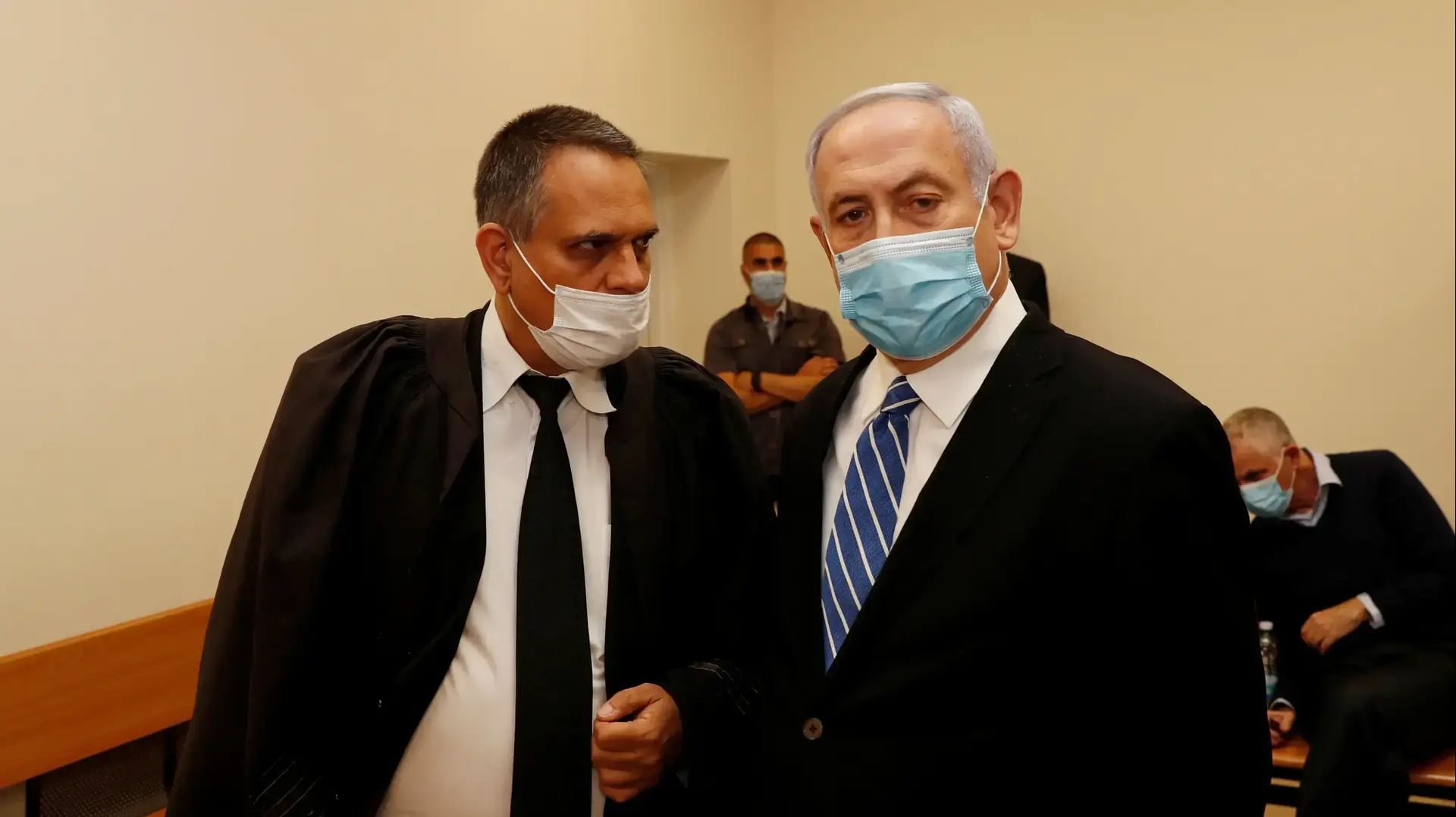 פתיחת משפטו של רה"מ, בנימין נתניהו | נתניהו בעת הגעתו לאולם הדיונים 24 במאי 2020 פתיחת משפטו של רה"מ, בנימין נתניהו | נתניהו בעת הגעתו לאולם הדיונים 24 במאי 2020