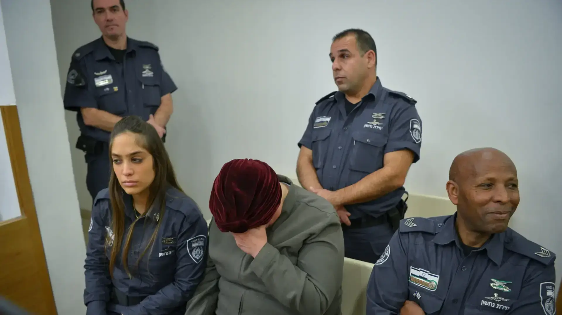 מלכה לייפר, החשודה בעבירות מין בקטינות באוסטרליה במהלך דיון בעניינה בבית המשפט השלום בפתח תקווה 13 בפברואר 2018 מלכה לייפר, החשודה בעבירות מין בקטינות באוסטרליה במהלך דיון בעניינה בבית המשפט השלום בפתח תקווה 13 בפברואר 2018