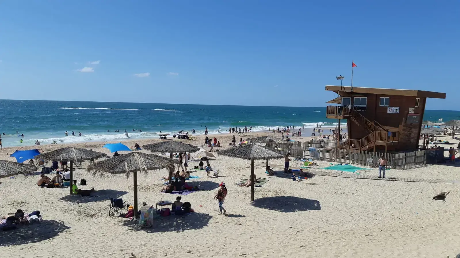 נופשים בחוף פלמחים 28 במאי 2020 נופשים בחוף פלמחים 28 במאי 2020