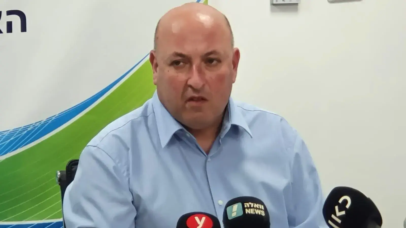 איתמר גרוטו במסע"ת עקב עלייה בנדבקי קורונה, ת"א, 29 במאי 2020 איתמר גרוטו במסע"ת עקב עלייה בנדבקי קורונה, ת"א, 29 במאי 2020
