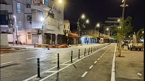 שביל אופניים ברחוב סולומון, תל אביב שביל אופניים ברחוב סולומון, תל אביב