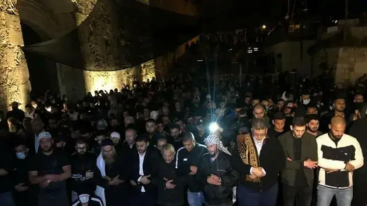 הלוויתו של אל-חלאק בוואדי ג'וז בירושלים לבית הקברות ברחוב צלאח א-דין - 31 למאי 2020 הלוויתו של אל-חלאק בוואדי ג'וז בירושלים לבית הקברות ברחוב צלאח א-דין - 31 למאי 2020