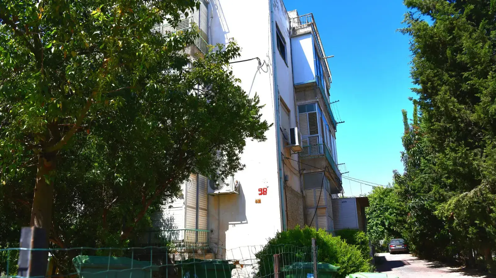מוקד הפעלת רשת הסחר בנשים בפתח תקווה 1 ביוני 2020 מוקד הפעלת רשת הסחר בנשים בפתח תקווה 1 ביוני 2020