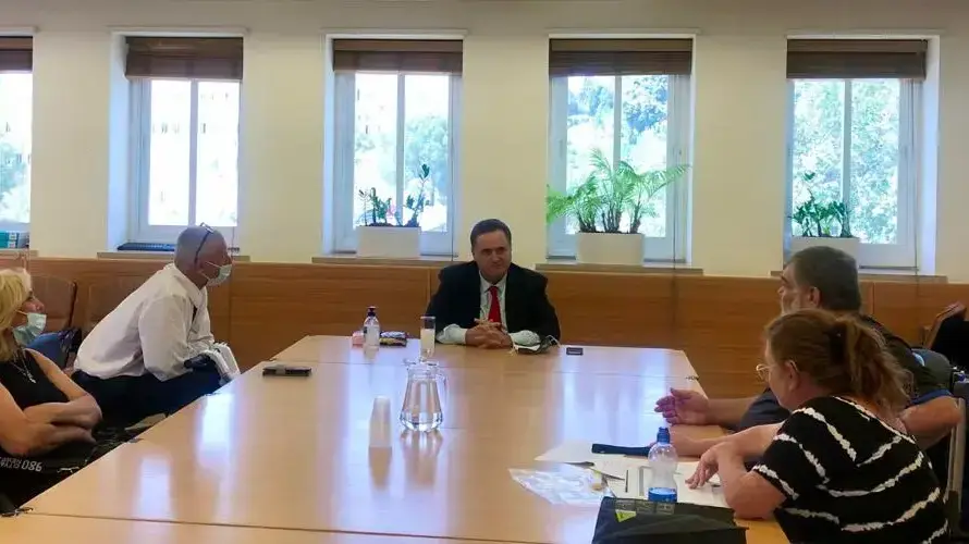 שר האוצר ישראל כ״ץ נפגש עם נציגי ארגוני הנכים שהעלו בפניו את דרישותיהם ובהן העלאת קצבת הנכות.2 ביוני 2020 שר האוצר ישראל כ״ץ נפגש עם נציגי ארגוני הנכים שהעלו בפניו את דרישותיהם ובהן העלאת קצבת הנכות.2 ביוני 2020