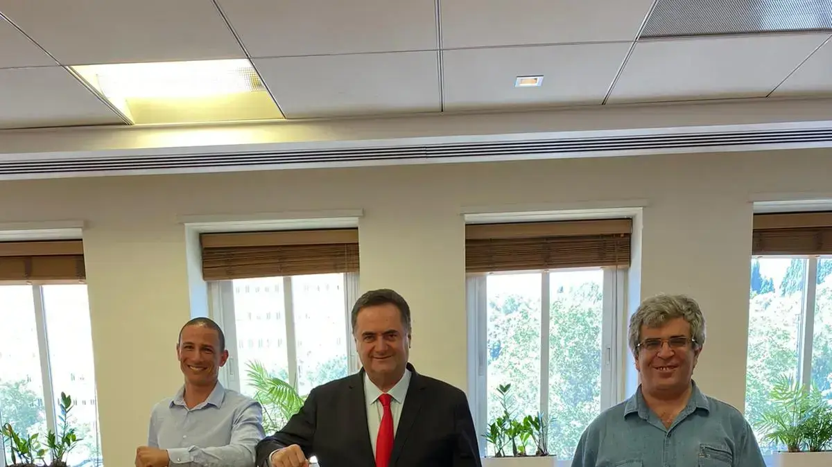 שר האוצר ישראל כ״ץ נפגש עם נציגי ארגוני הנכים שהעלו בפניו את דרישותיהם ובהן העלאת קצבת הנכות.2 ביוני 2020