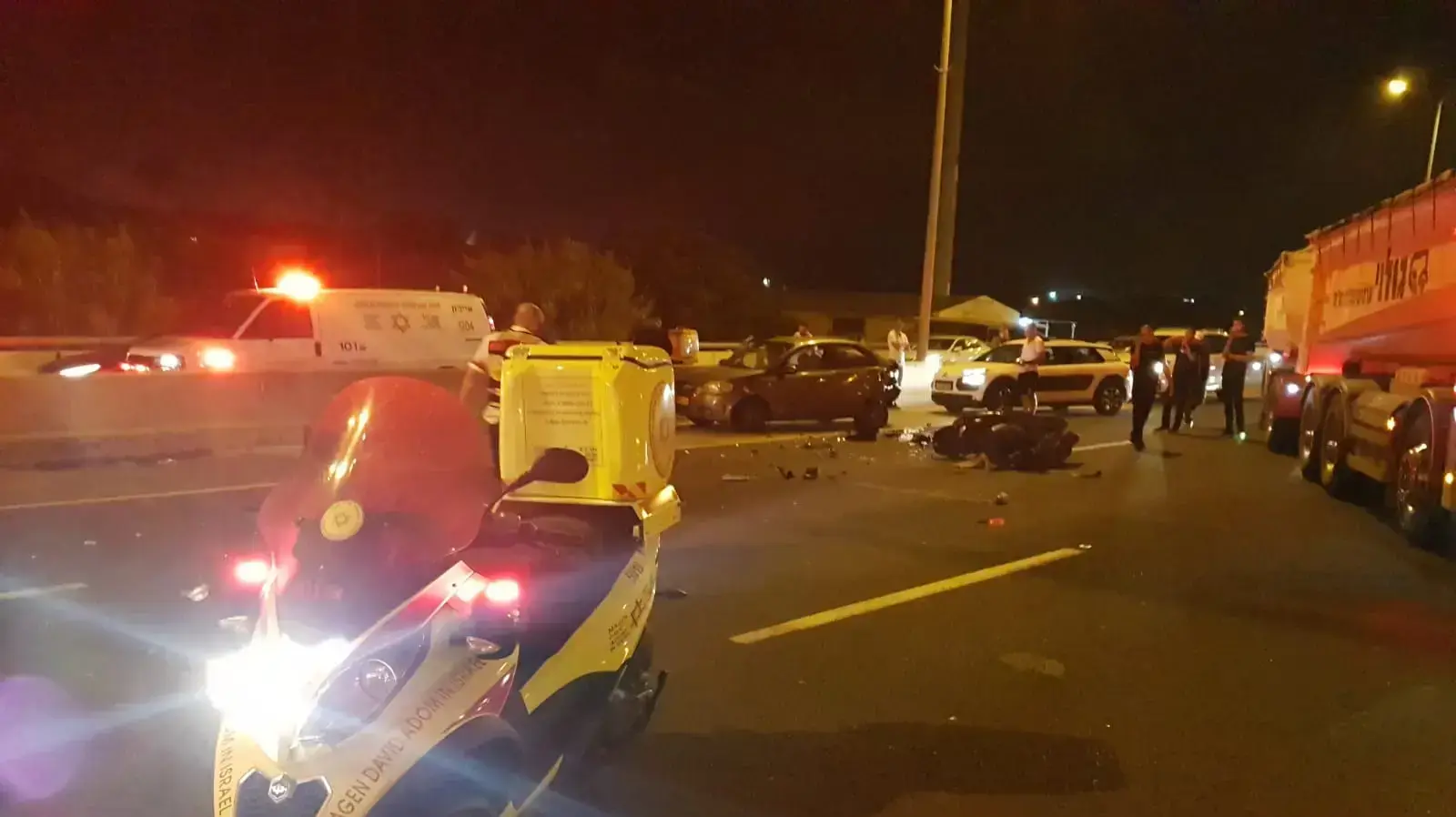 תאונת דרכים בכביש 431 סמוך למחלף ראשונים לכיוון נס ציונה, בה נהרג רוכב אופנוע בן 34. 2 ביוני 2020 תאונת דרכים בכביש 431 סמוך למחלף ראשונים לכיוון נס ציונה, בה נהרג רוכב אופנוע בן 34. 2 ביוני 2020