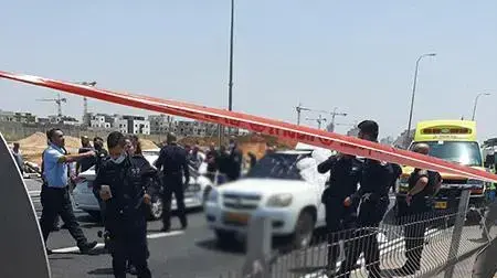 זירת הירי בצומת לוד מרכז, 06 ביוני 2020. זירת הירי בצומת לוד מרכז, 06 ביוני 2020.