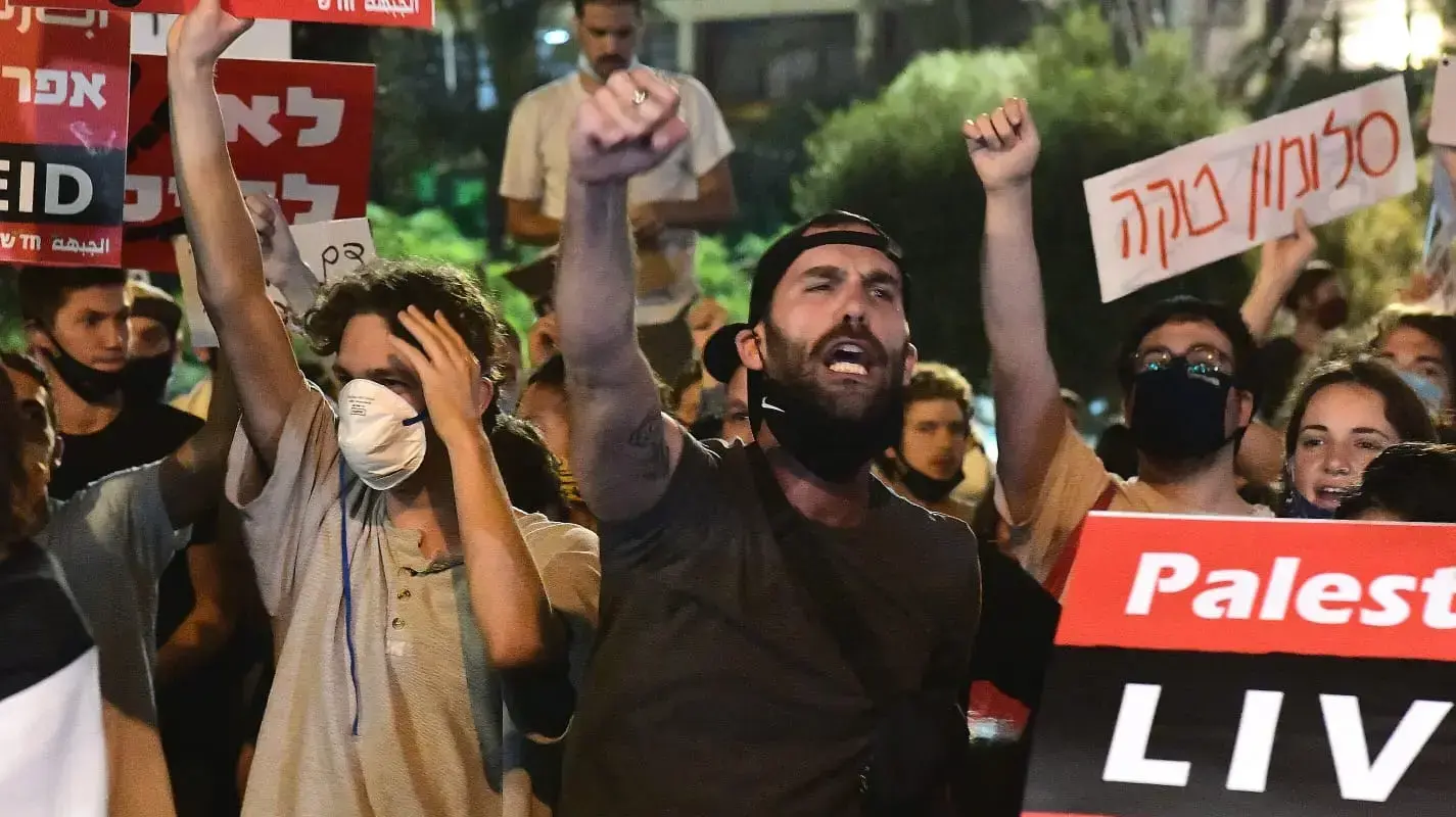 הפגנה באבן גבירול נגד תוכנית הסיפוח 6 ביוני 2020 הפגנה באבן גבירול נגד תוכנית הסיפוח 6 ביוני 2020