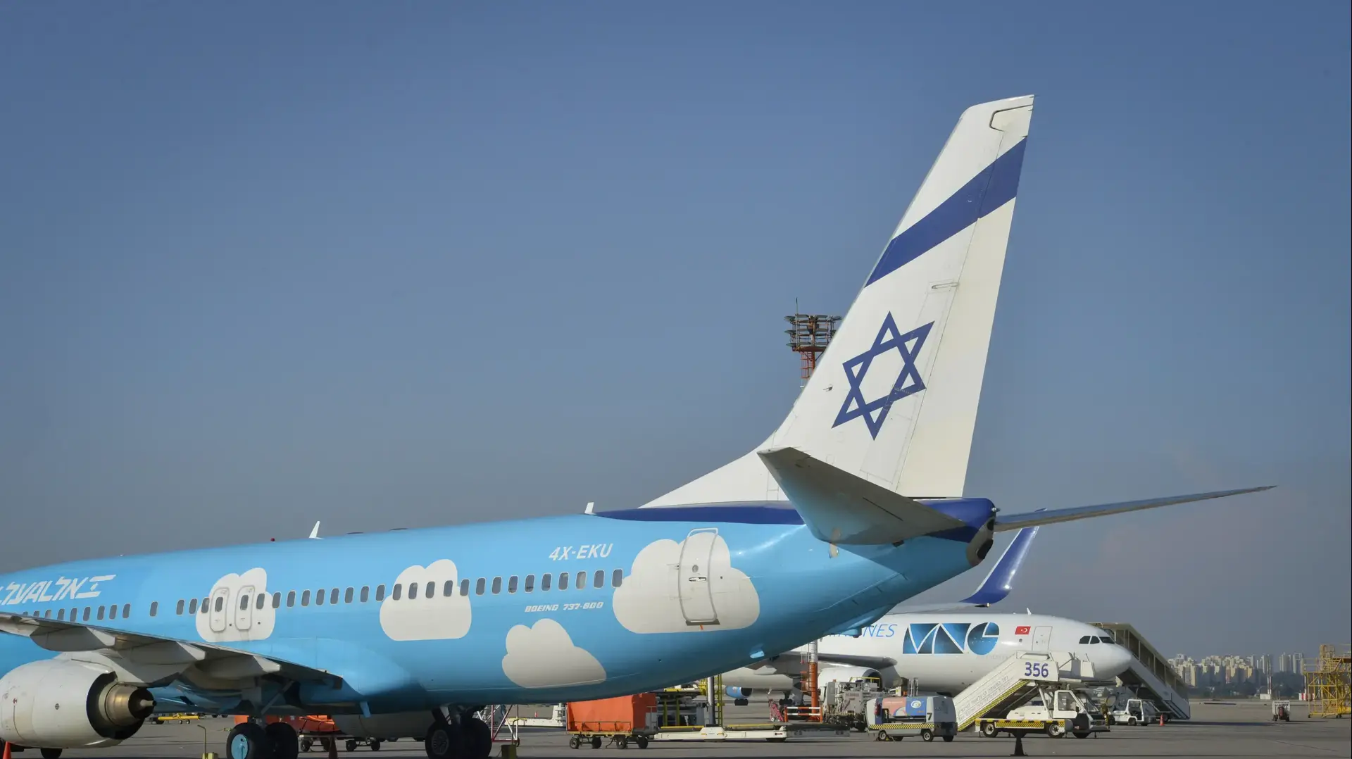 מטוס של אל על בשדה התעופה בן גוריון 15 בנובמבר 2018 מטוס של אל על בשדה התעופה בן גוריון 15 בנובמבר 2018