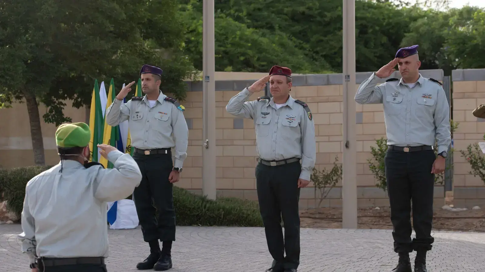 אלוף-משנה טל אשור נכנס לתפקיד מפקד החטיבה הדרומית. טקס החילופים נערך באוגדת עזה, במעמד מפקד פיקוד הדרום, אלוף הרצי הלוי, מפקד אוגדת עזה, תת-אלוף אליעזר טולדנו,8 ביוני 2020 אלוף-משנה טל אשור נכנס לתפקיד מפקד החטיבה הדרומית. טקס החילופים נערך באוגדת עזה, במעמד מפקד פיקוד הדרום, אלוף הרצי הלוי, מפקד אוגדת עזה, תת-אלוף אליעזר טולדנו,8 ביוני 2020